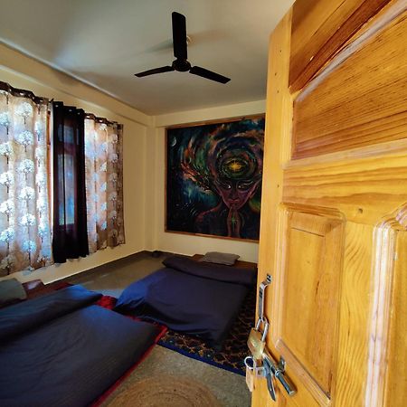 Flipsyde Retreat Hotel Kasol Exterior foto