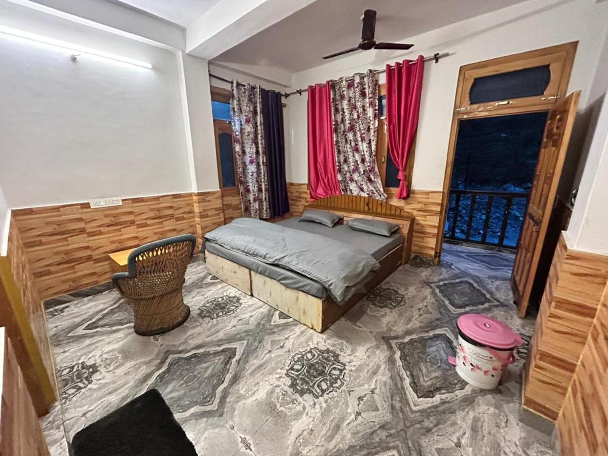Flipsyde Retreat Hotel Kasol Exterior foto