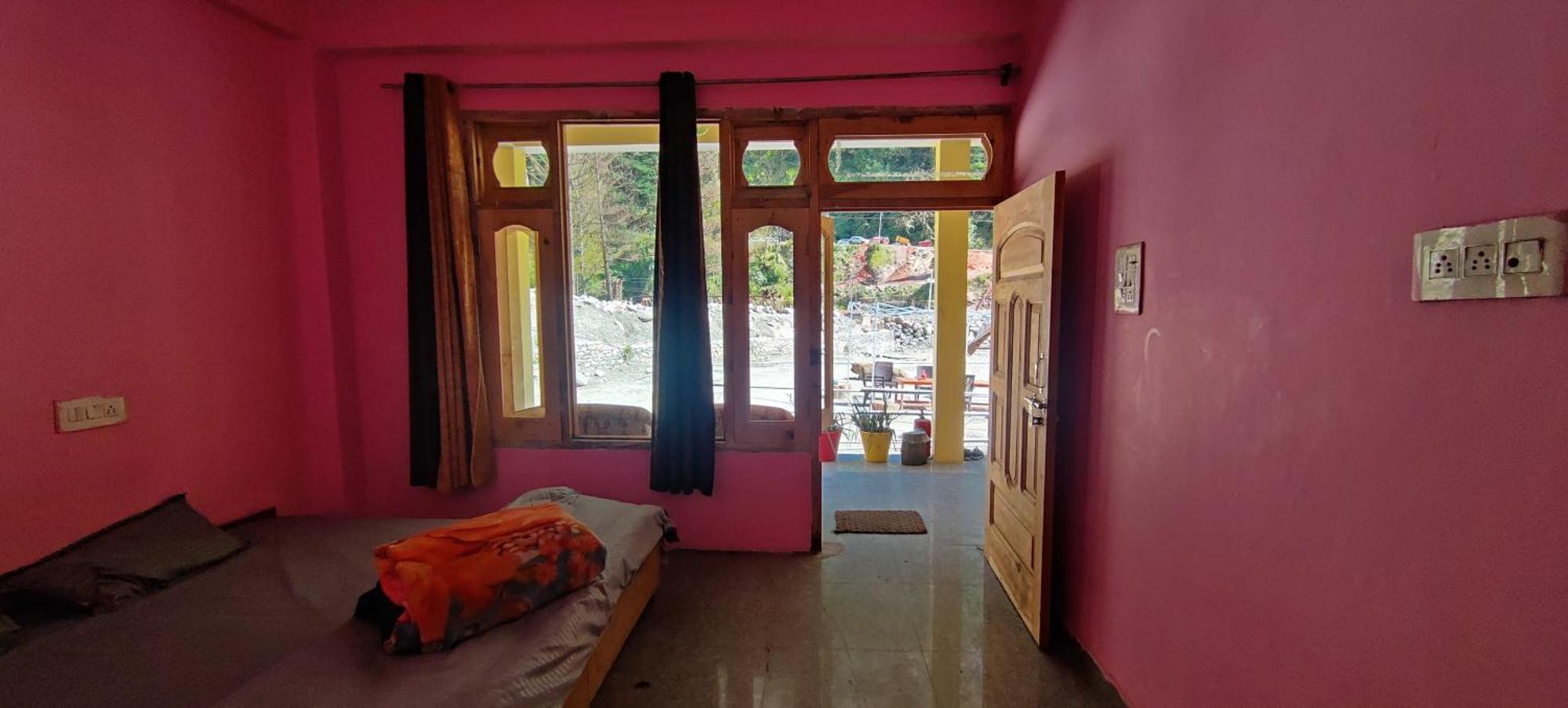 Flipsyde Retreat Hotel Kasol Exterior foto