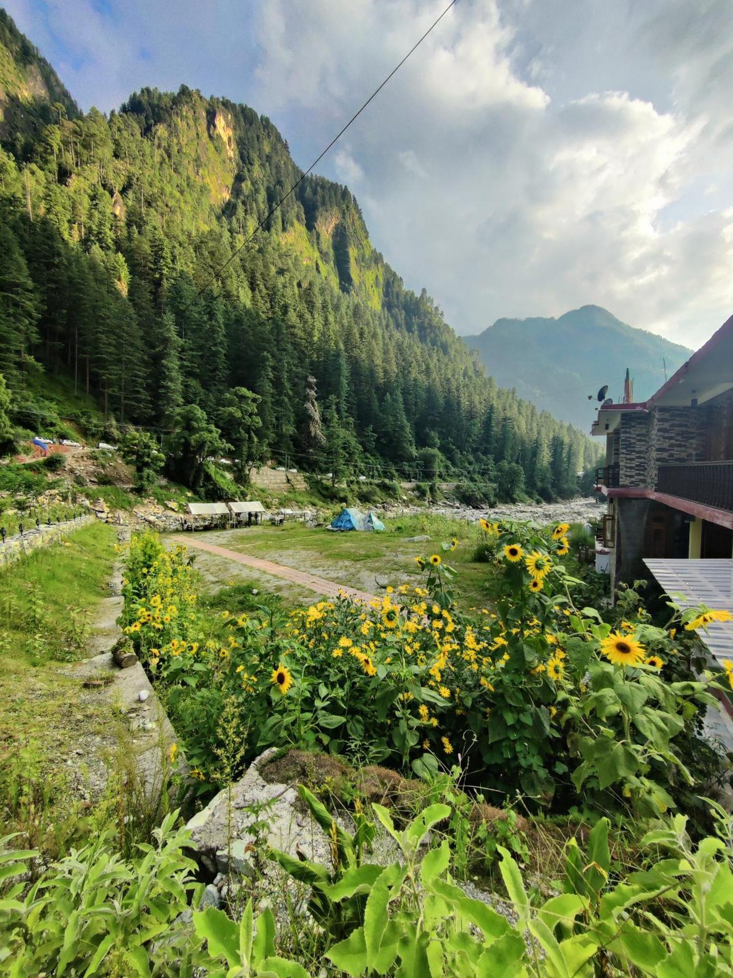 Flipsyde Retreat Hotel Kasol Exterior foto