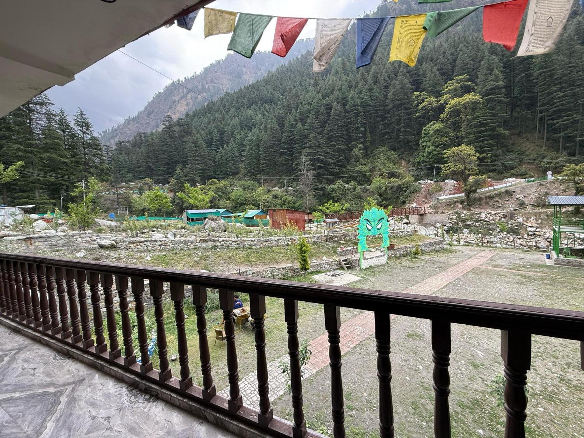 Flipsyde Retreat Hotel Kasol Exterior foto